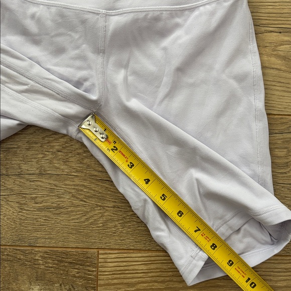 Lululemon Align 8” Inseam Biker Shorts Lavender Light Purple, Size 4 - Picture 7 of 10